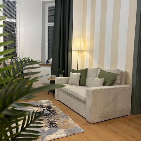 Apartament Pod Wieza 1 Wałbrzych Kültér fotó