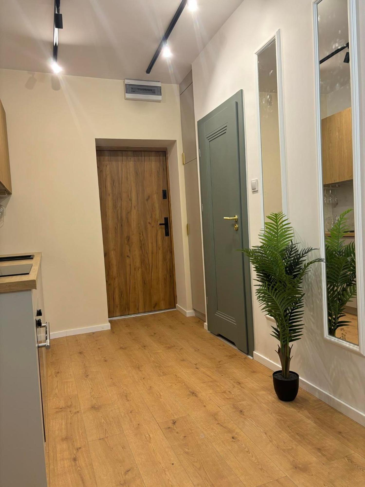 Apartament Pod Wieza 1 Wałbrzych Kültér fotó
